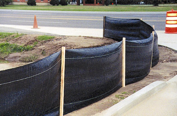 Silt Fence No Stakes 3 X1000 Buffalo Brand Seed Silt Fence No Stakes 3 X1000 Buffalo Brand Seed